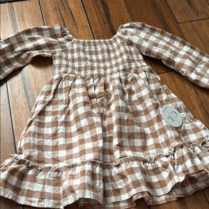 Caden lane tan Checkered  Dress